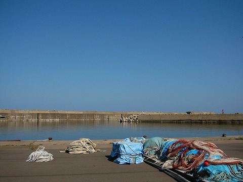 時間の止まった名立漁港