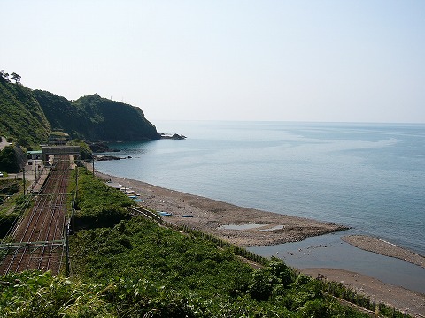 再度振り返って青海川海水浴場の全景を