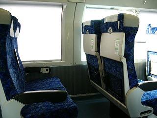 グリーン席を横から