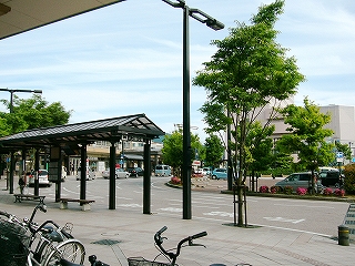 駅前風景。