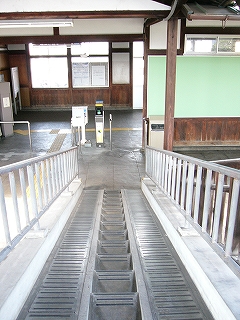 真新しい感じのスロープ。